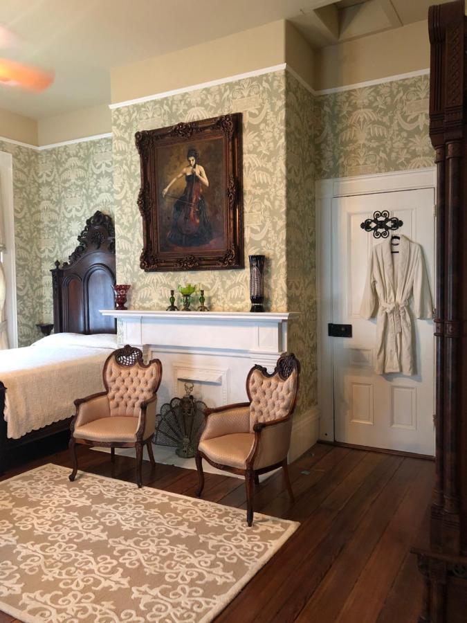 The Montgomery B&B Старквил Екстериор снимка