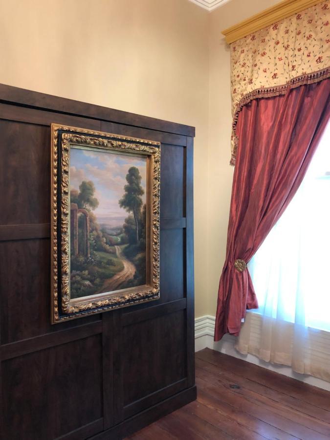 The Montgomery B&B Старквил Екстериор снимка