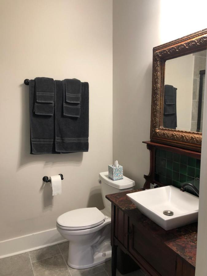 The Montgomery B&B Старквил Екстериор снимка