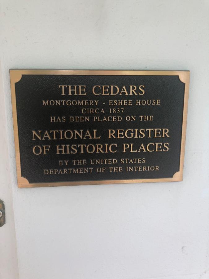 The Montgomery B&B Старквил Екстериор снимка